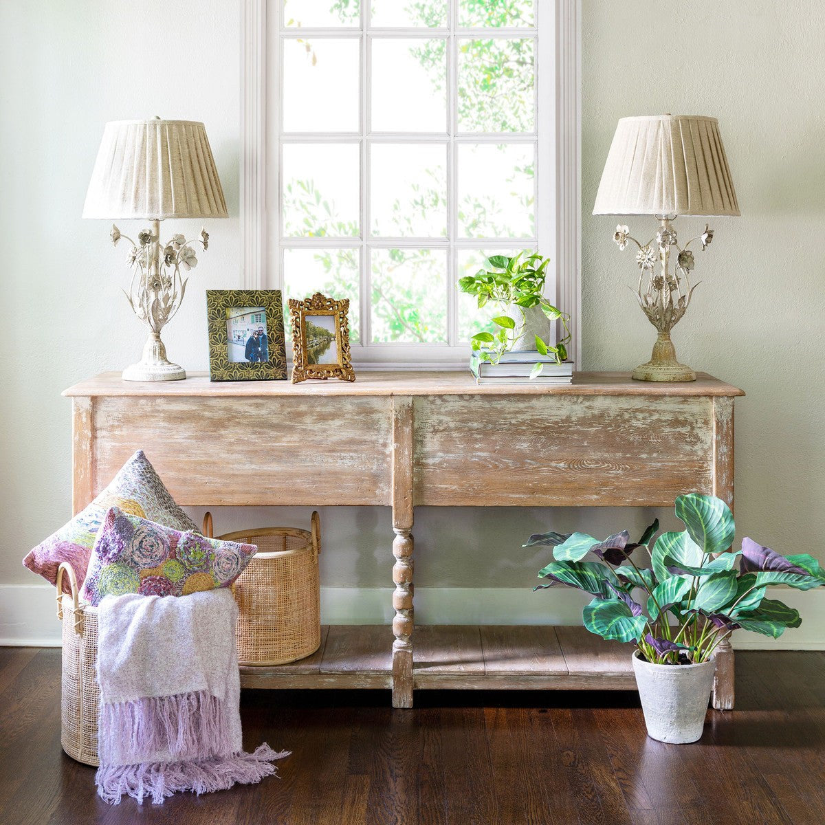 Park Hill Collection La Boheme Spool Leg Console EFC90481